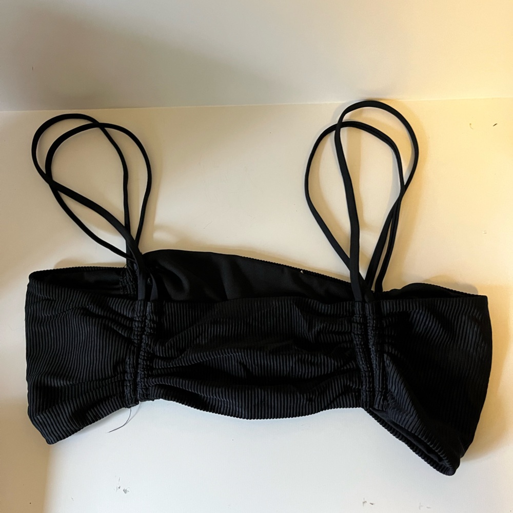 Cyn & Luca  Solid Bralette Swim Top.